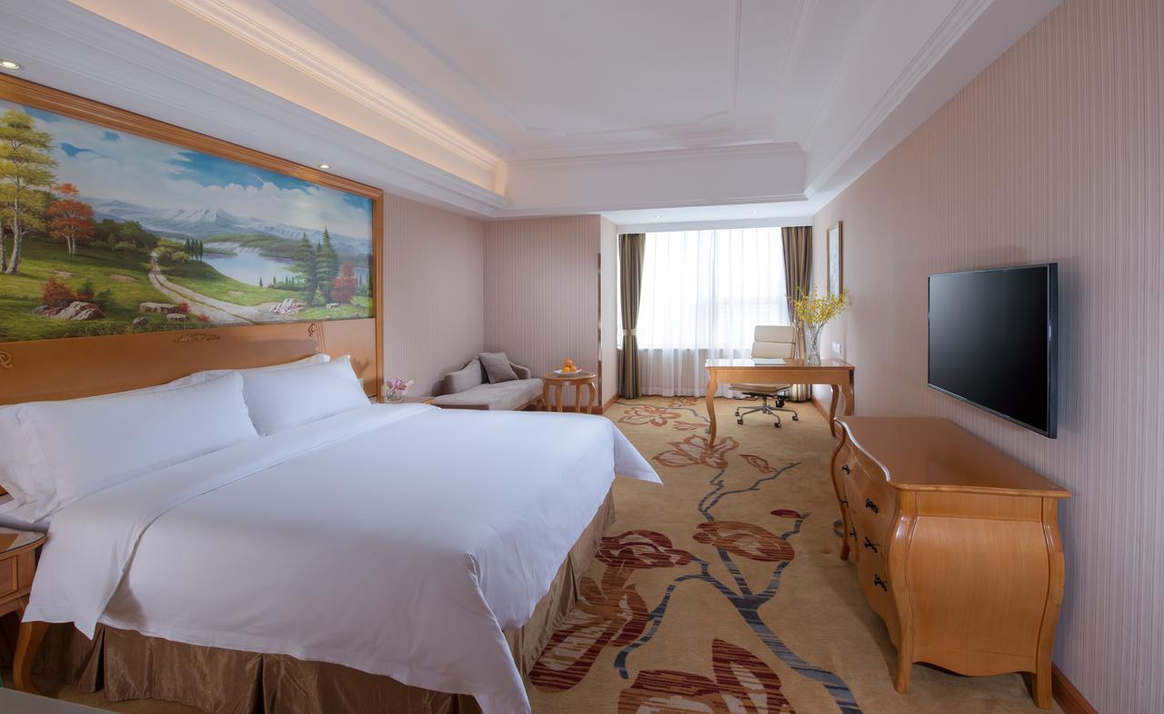 Vienna 3 Best Hotel Meilong Road Shenzhen Dış mekan fotoğraf
